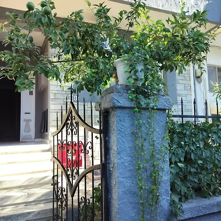 アパート Trykonos Garden - Oasis With Free Parking - Walk To Center, Helexpo &
