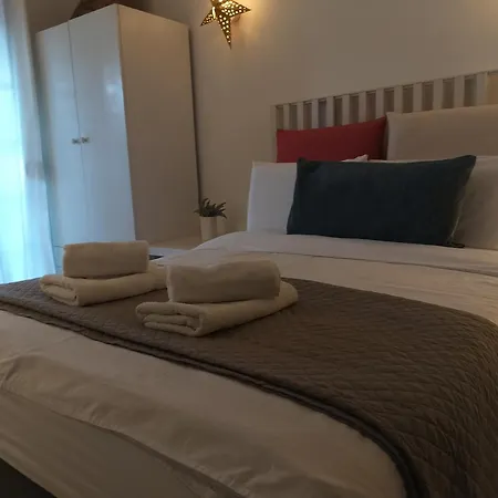 Trykonos Garden - Oasis With Free Parking - Walk To Center, Helexpo &